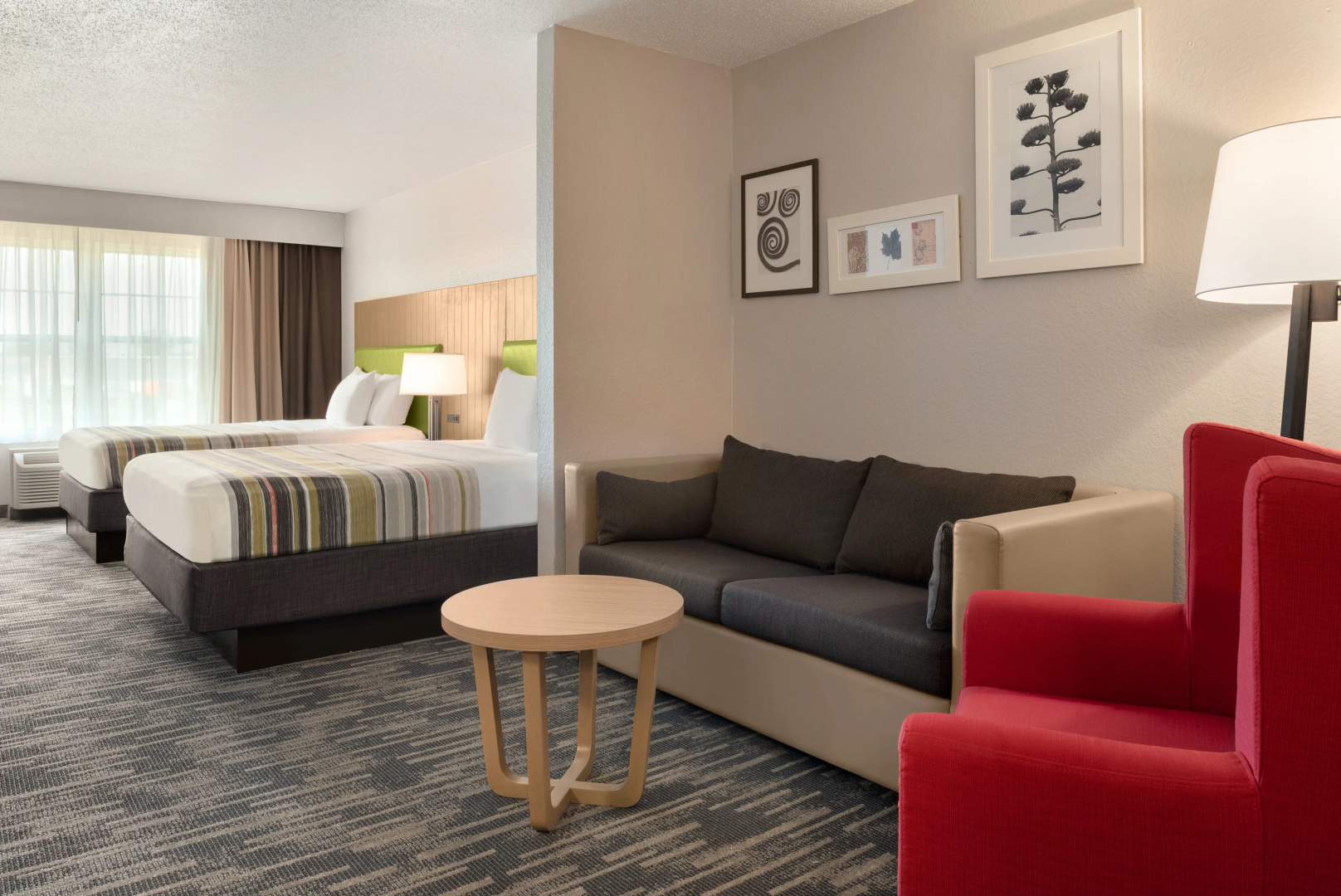 Country Inn & Suites by Radisson, Pella, IA