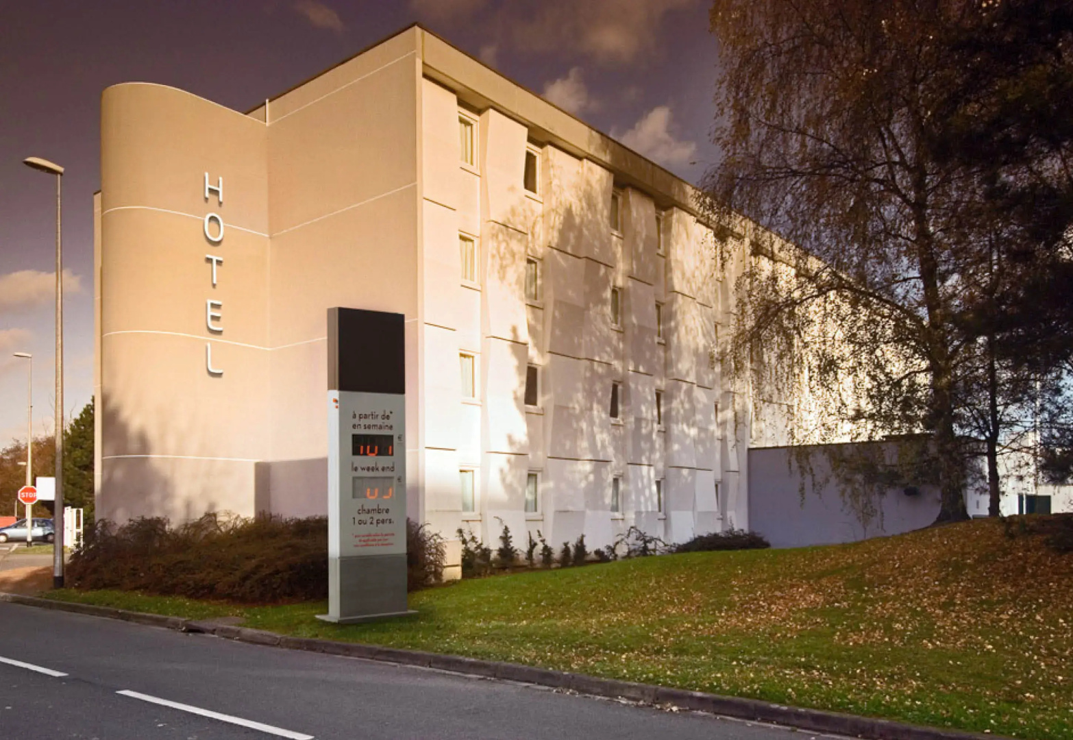 B&B Hotel Lille Villeneuve d'Ascq Grand Stade