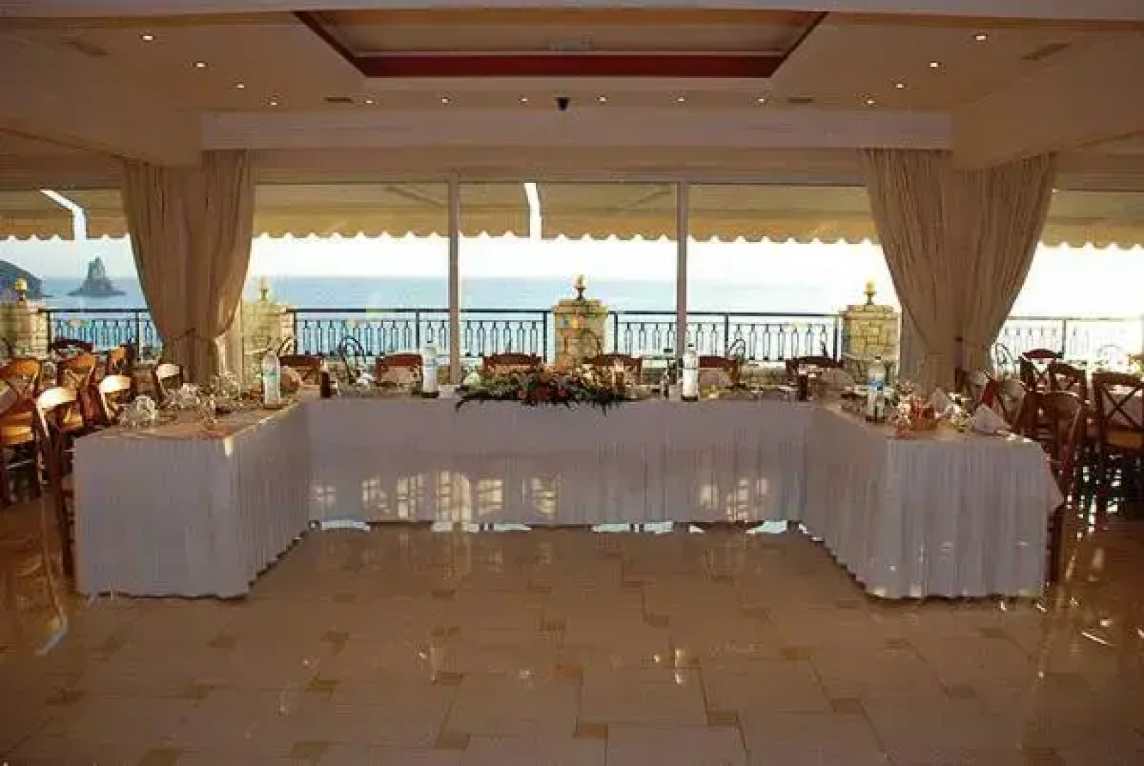 Aloha Hotel