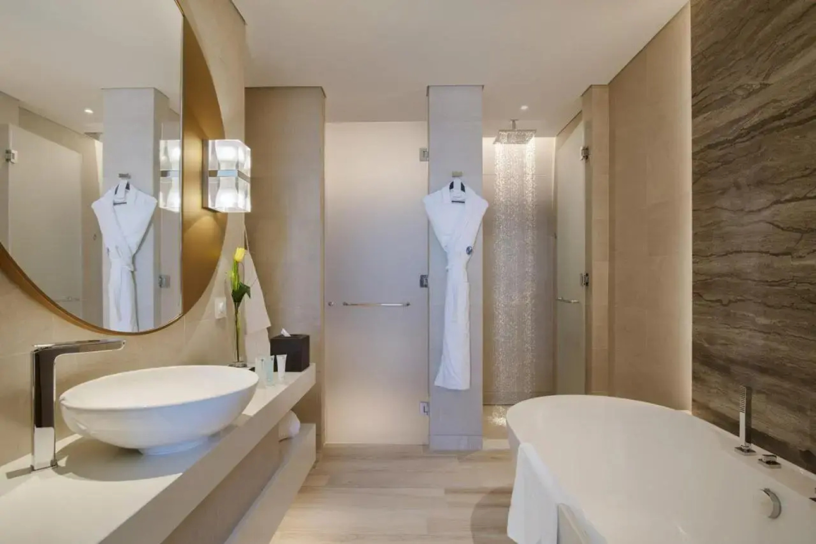 Al Bandar Rotana – Creek