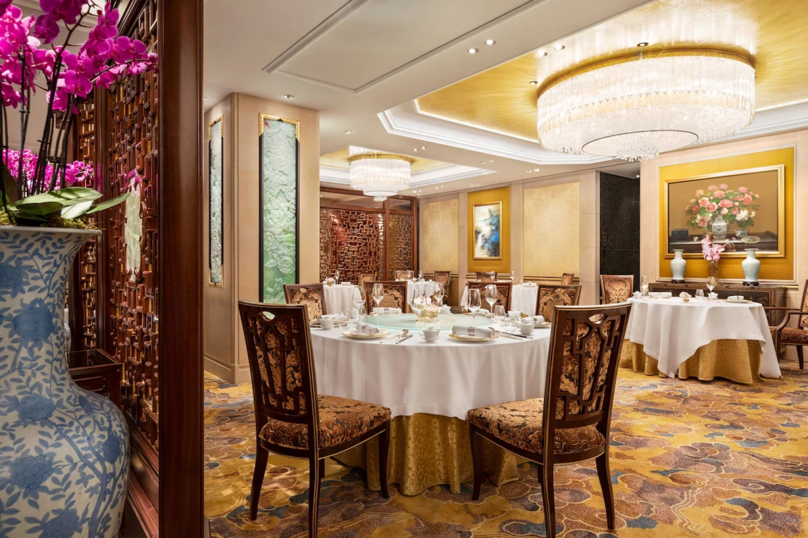 Отель Shangri-La Paris