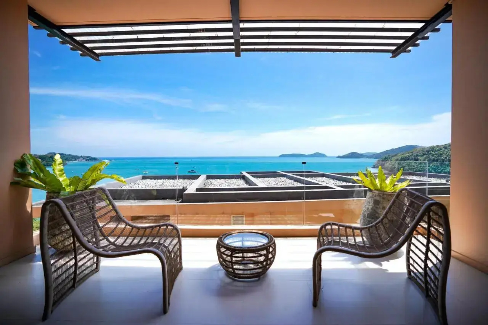 Курортный отель Bandara Pool Villas, Phuket