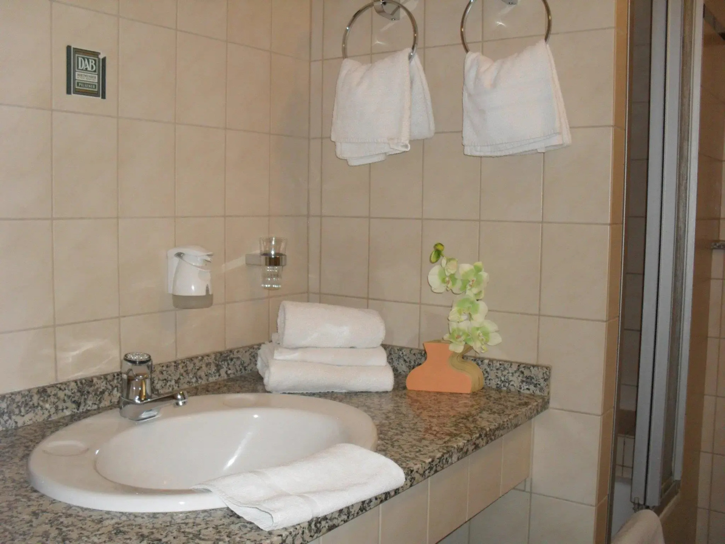 Home Hotel