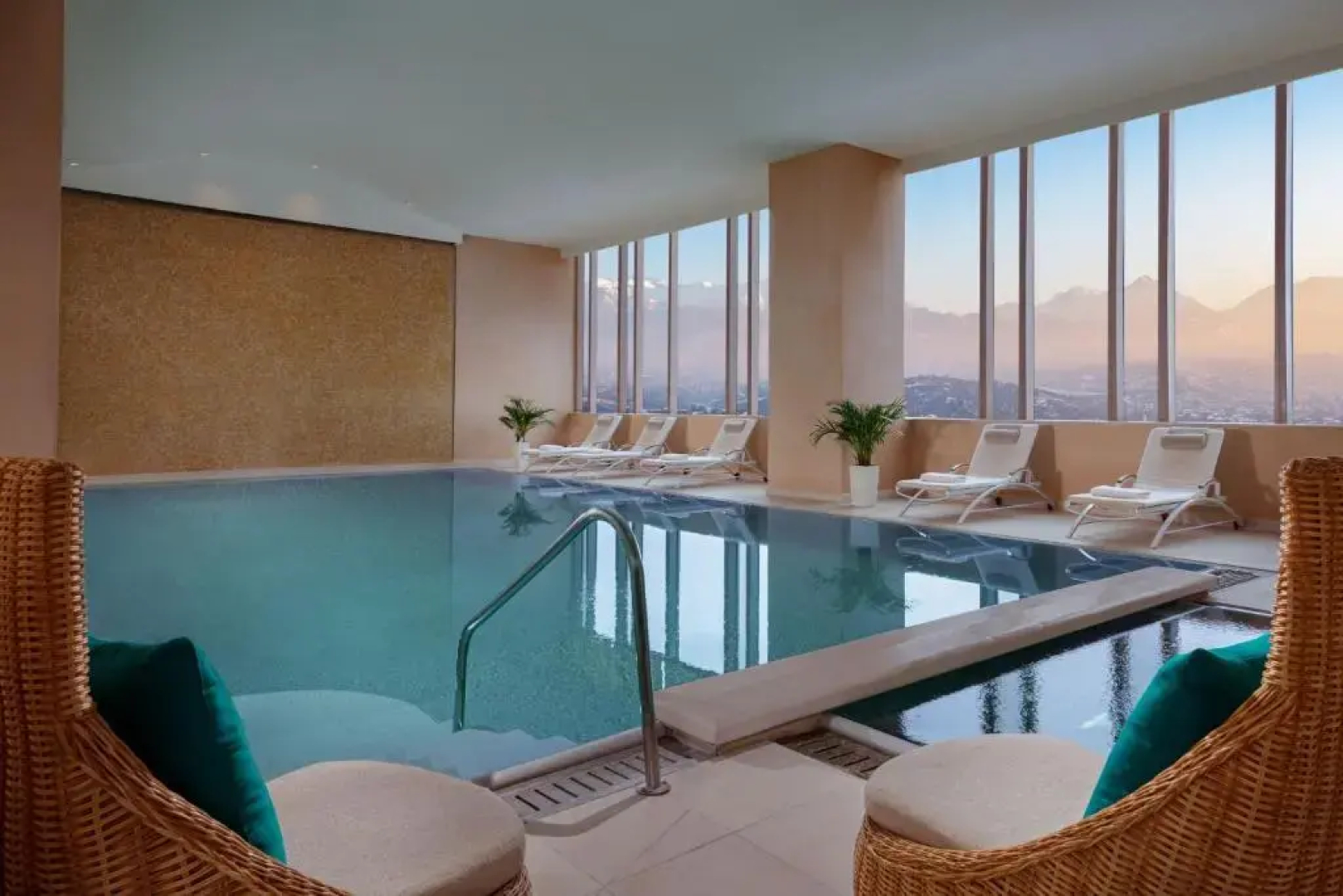 Отель The Ritz-carlton, Almaty