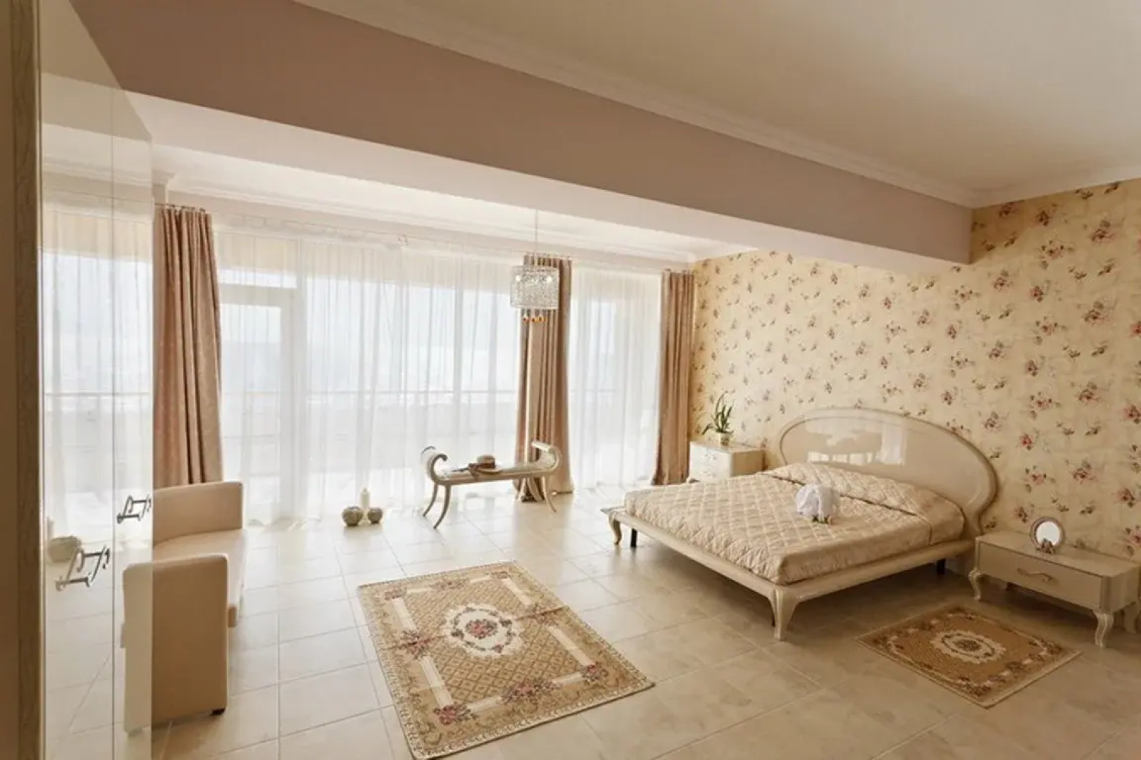 Gavan Beach Club Resort
