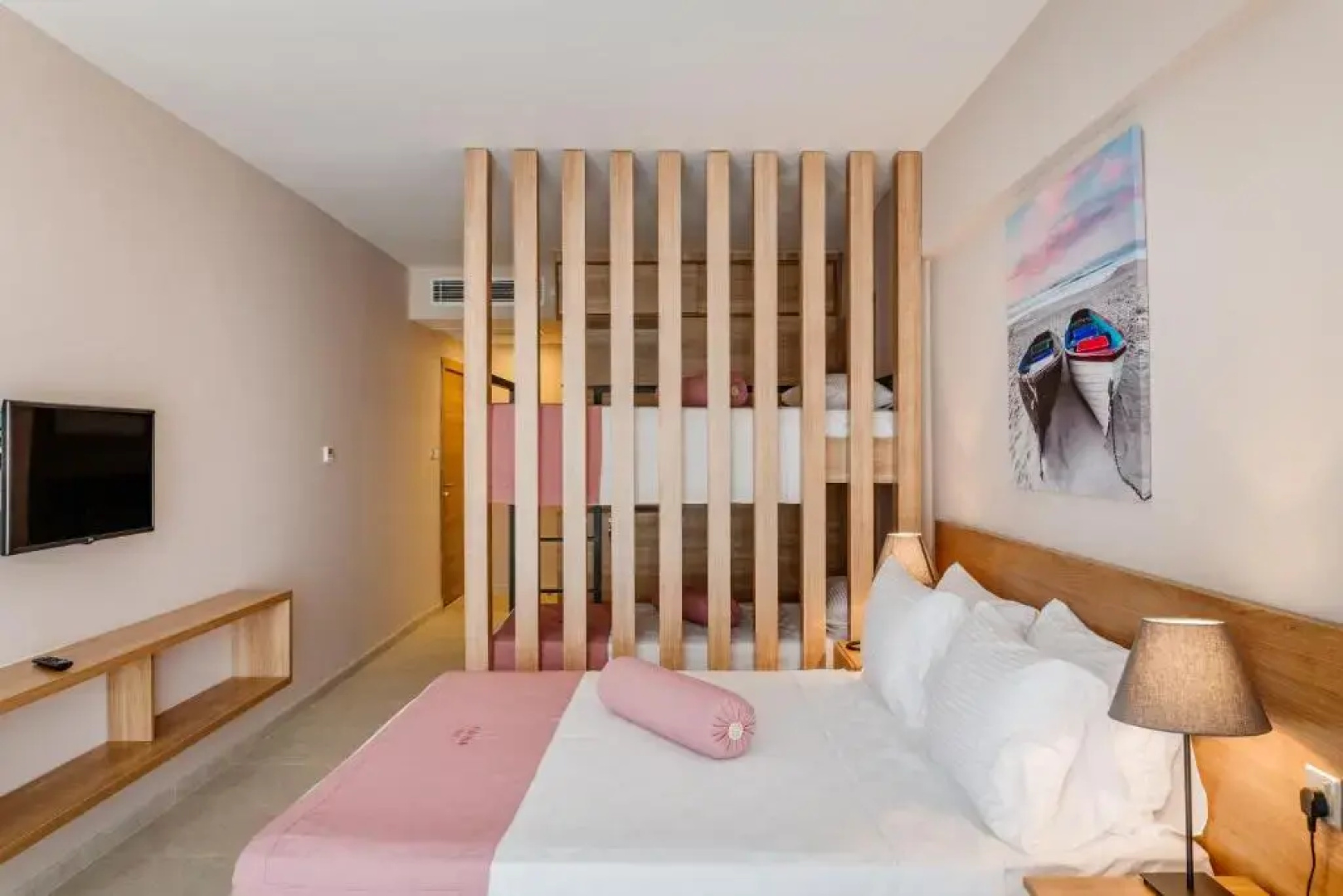 Olivia Palm Hotel