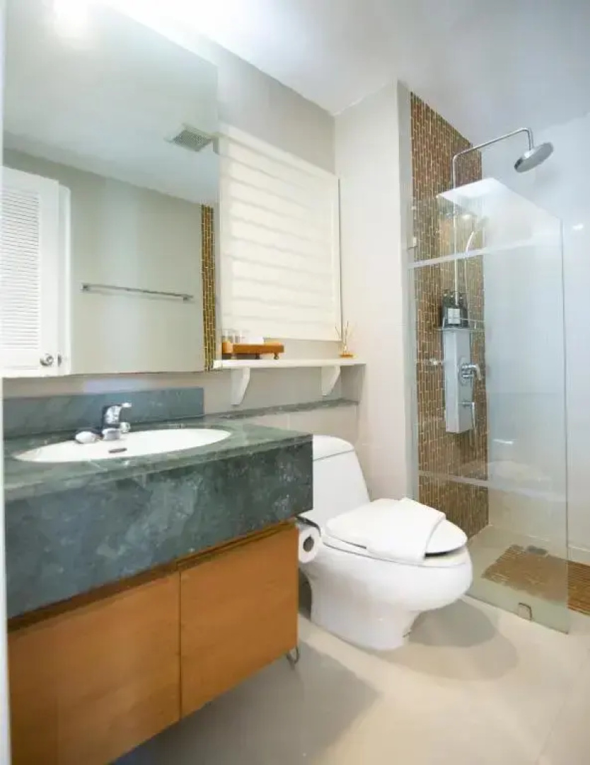 Royal Beach View Suites