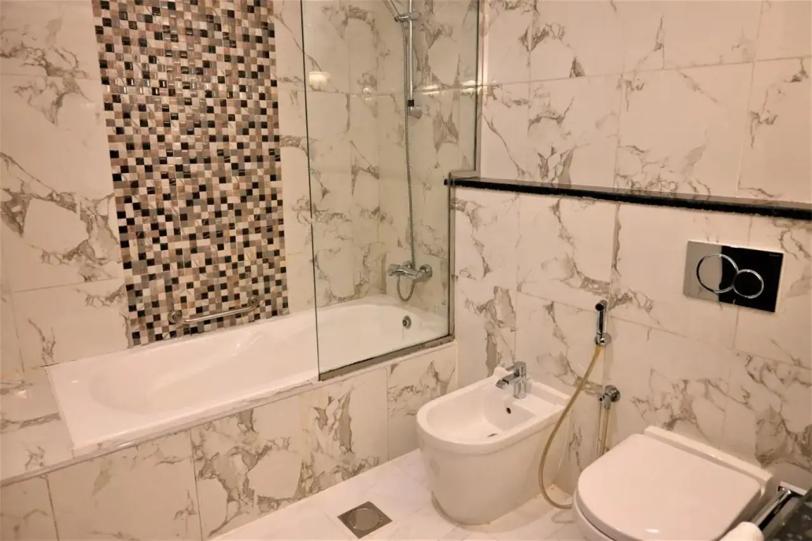 Crystal Plaza Al Majaz Hotel