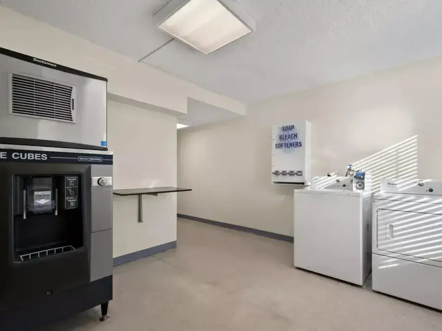 SPOT X Hotel Tampa - Wesley Chapel by The Red Collection