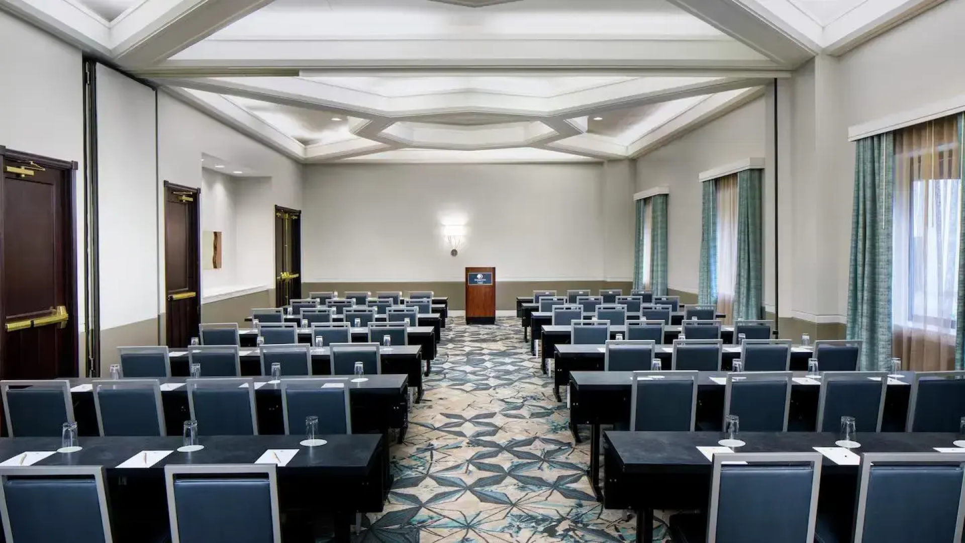 DoubleTree by Hilton Nashua