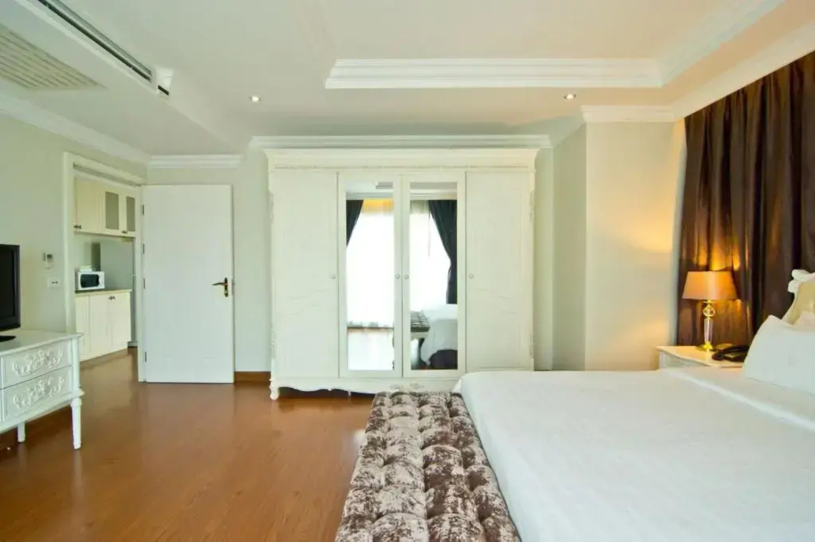 LK Miracle Suite