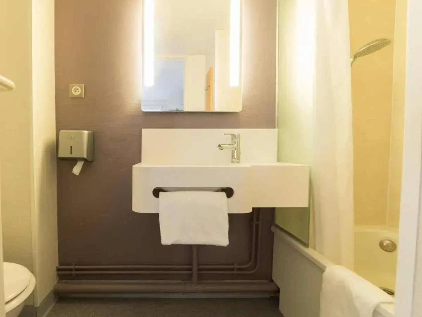 B&B HOTEL Auxerre Bourgogne