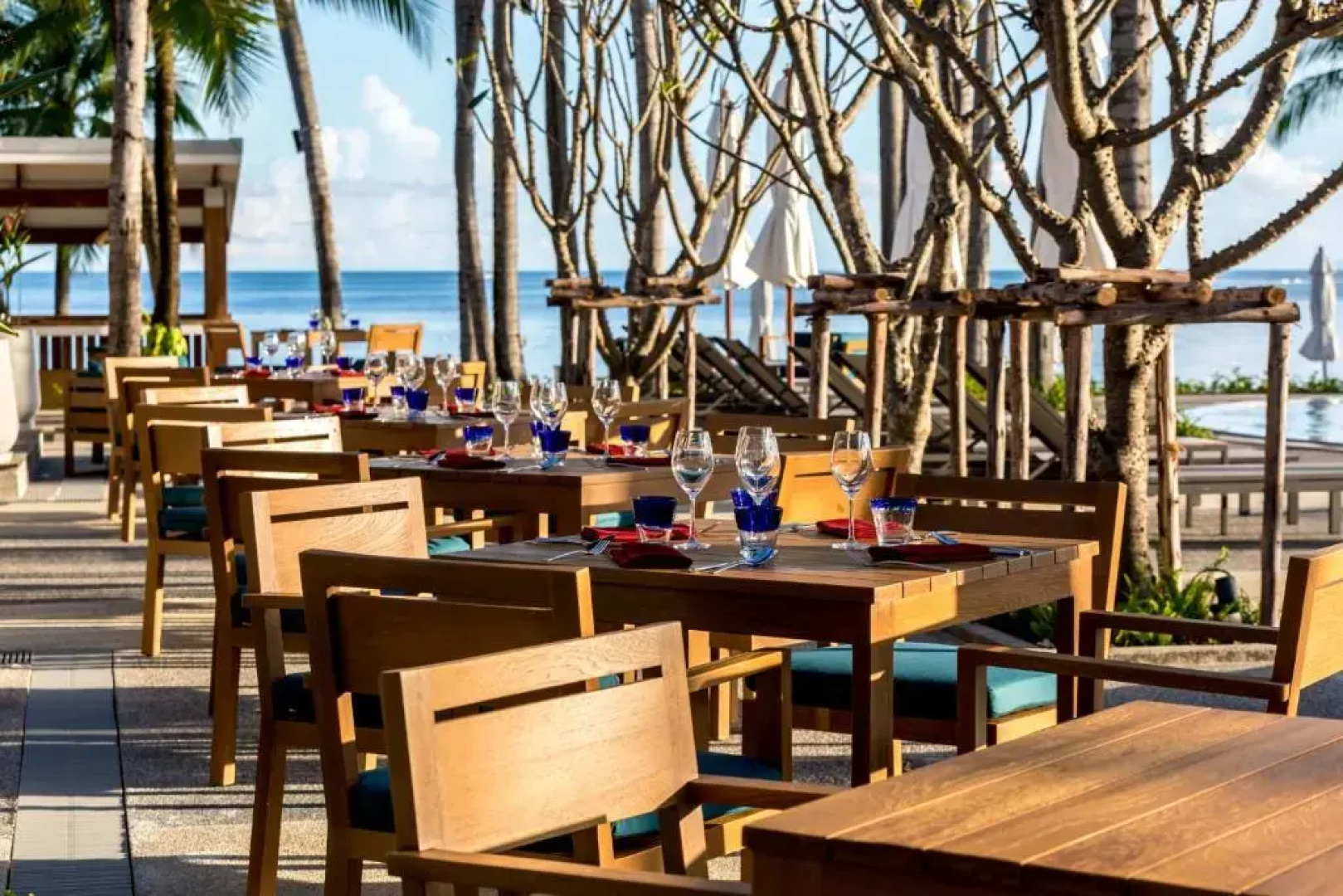 Отель Outrigger Koh Samui Beach Resort