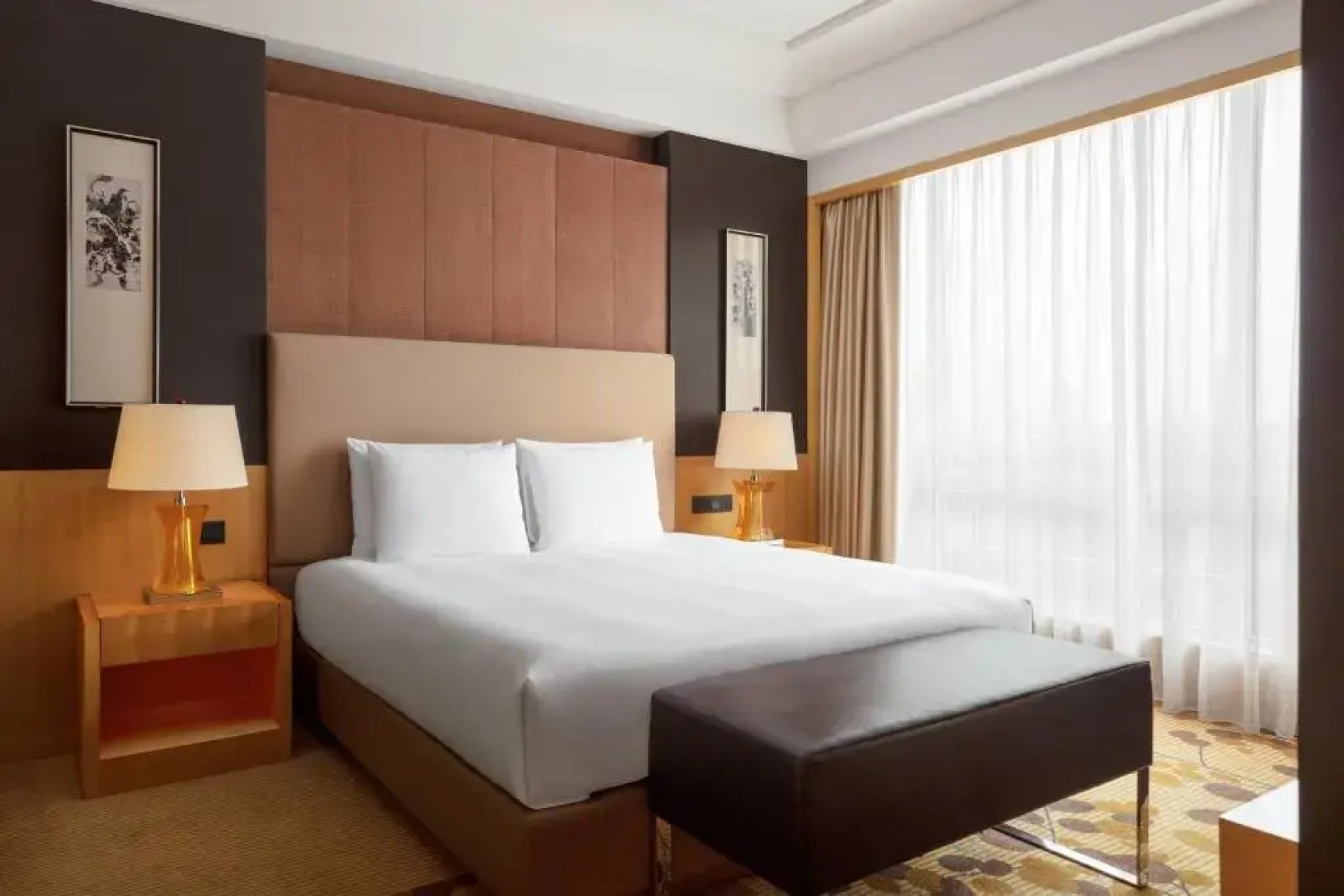 Отель Courtyard by Marriott Shanghai Central