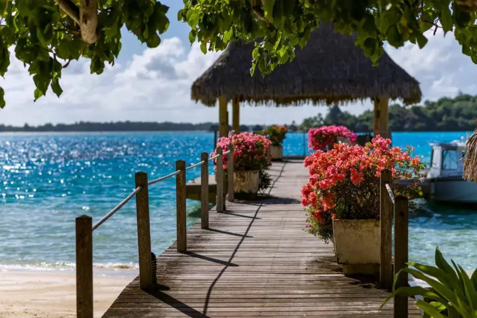 InterContinental Bora Bora Le Moana Resort
