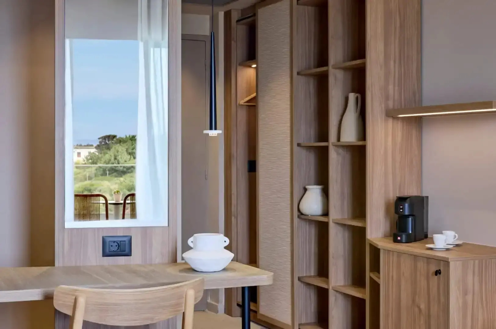 Отель Zeus Kos Beach