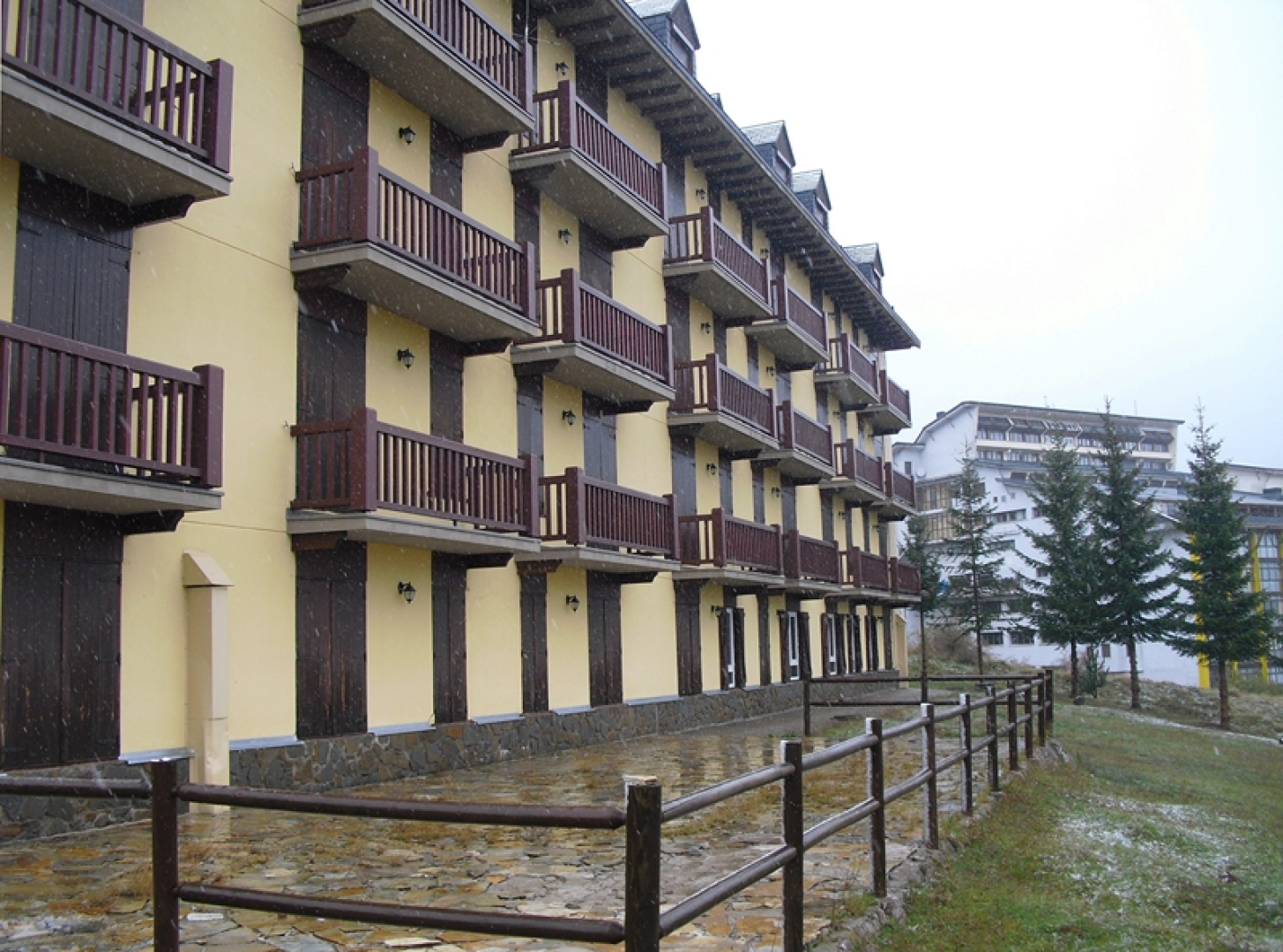 Albergue Candanchu 3000