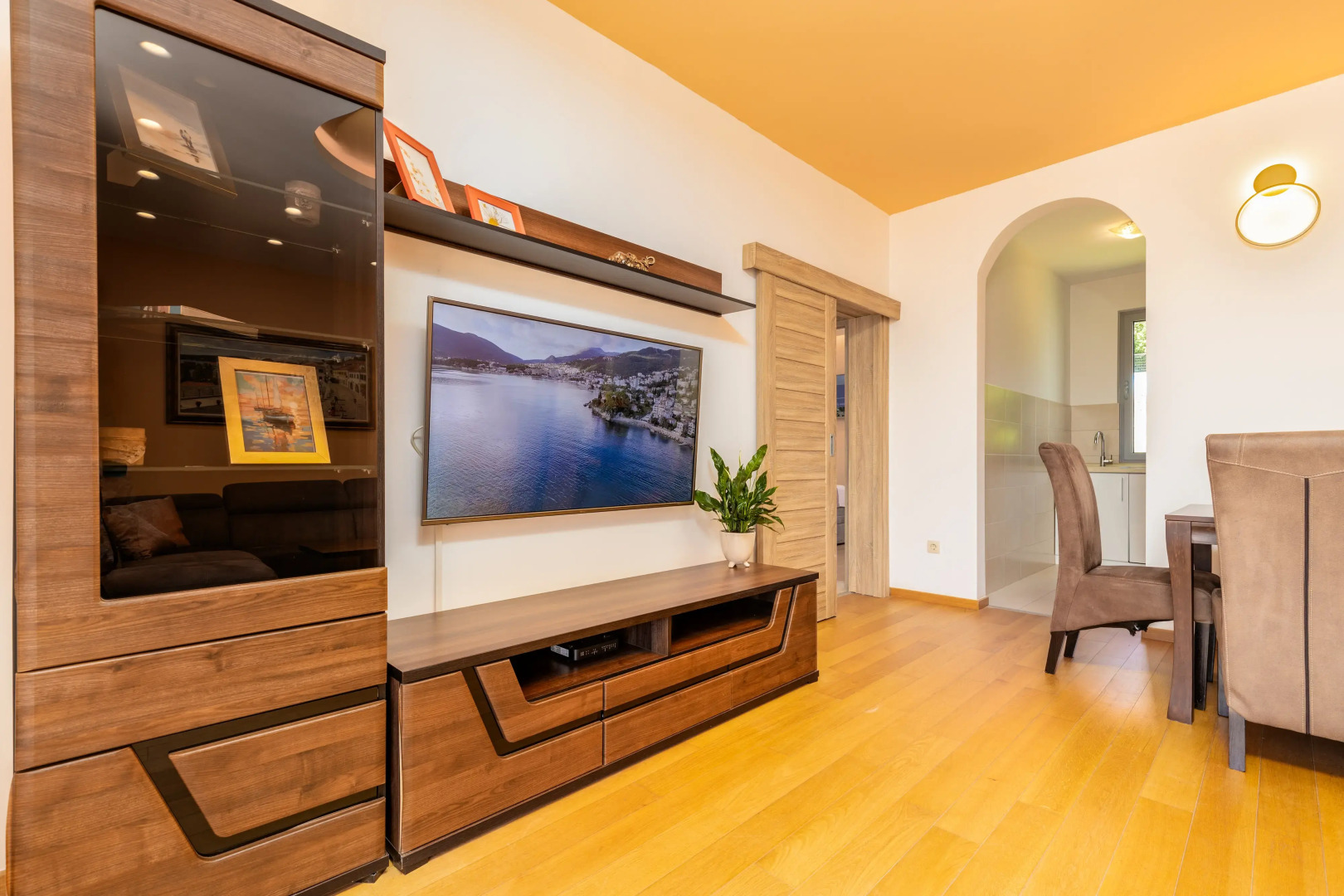 Apart Hotel MS Katunjanin