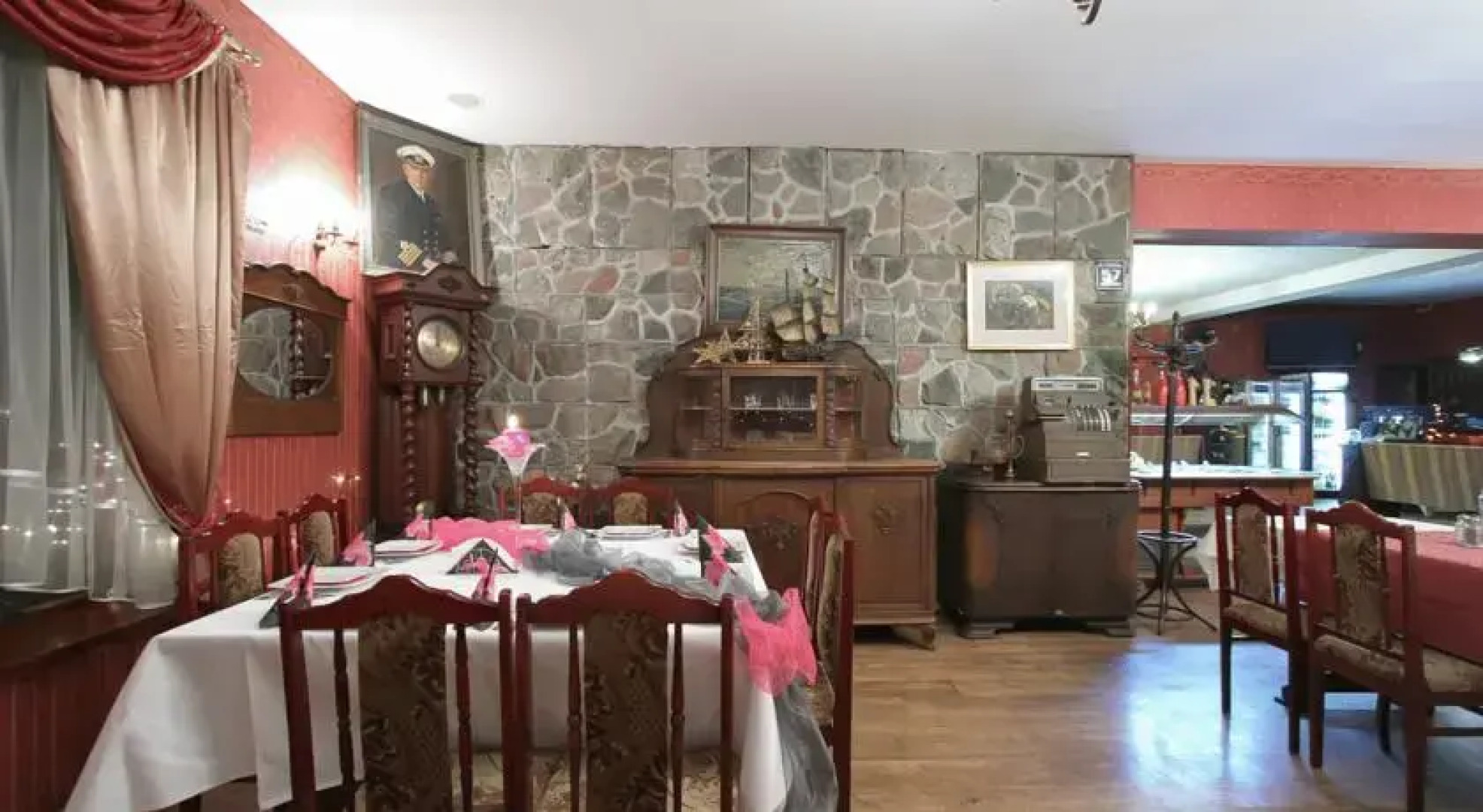 Pod Lipami Centrum Bankietowo Konferencyjne