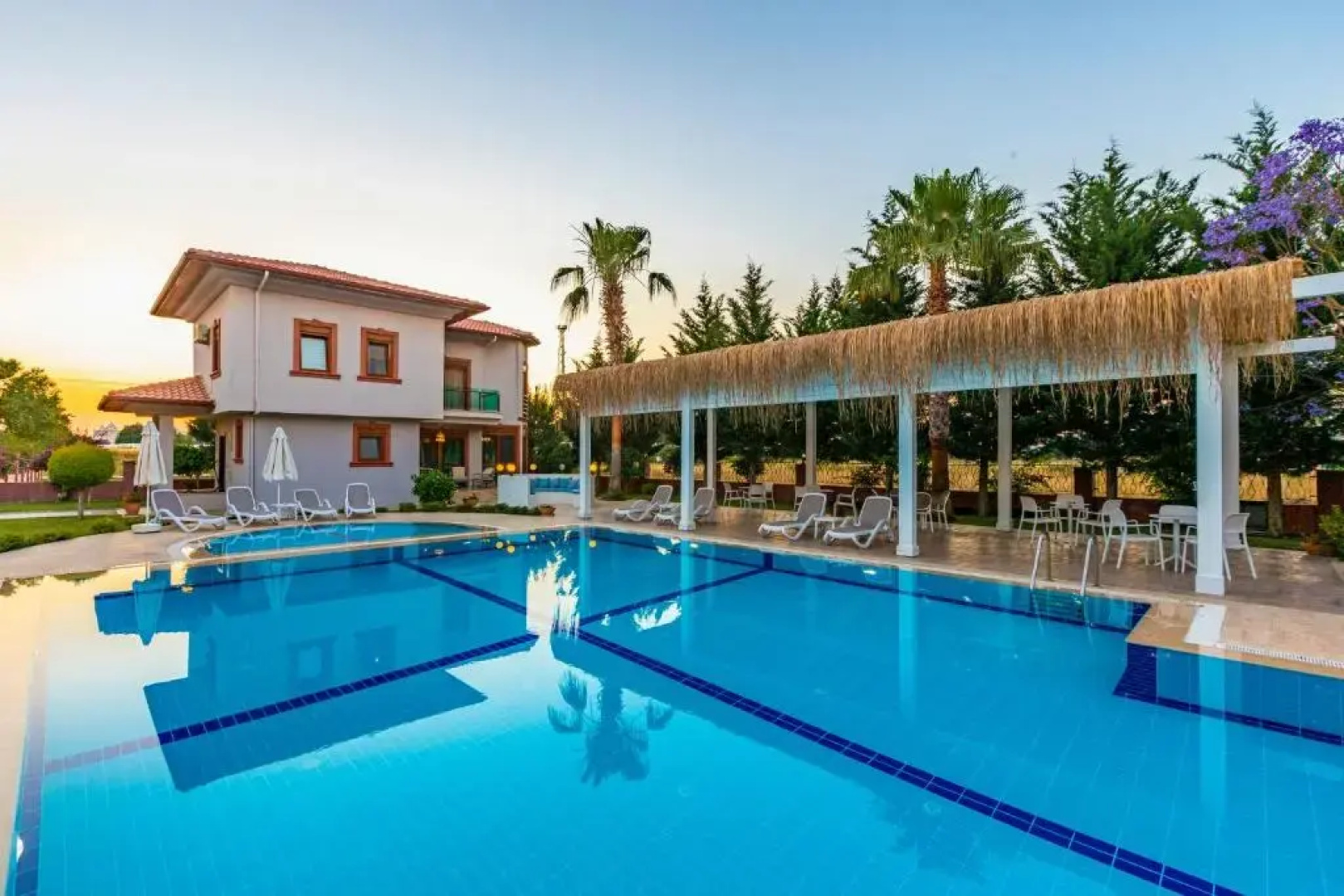 Vista Villas & Suites