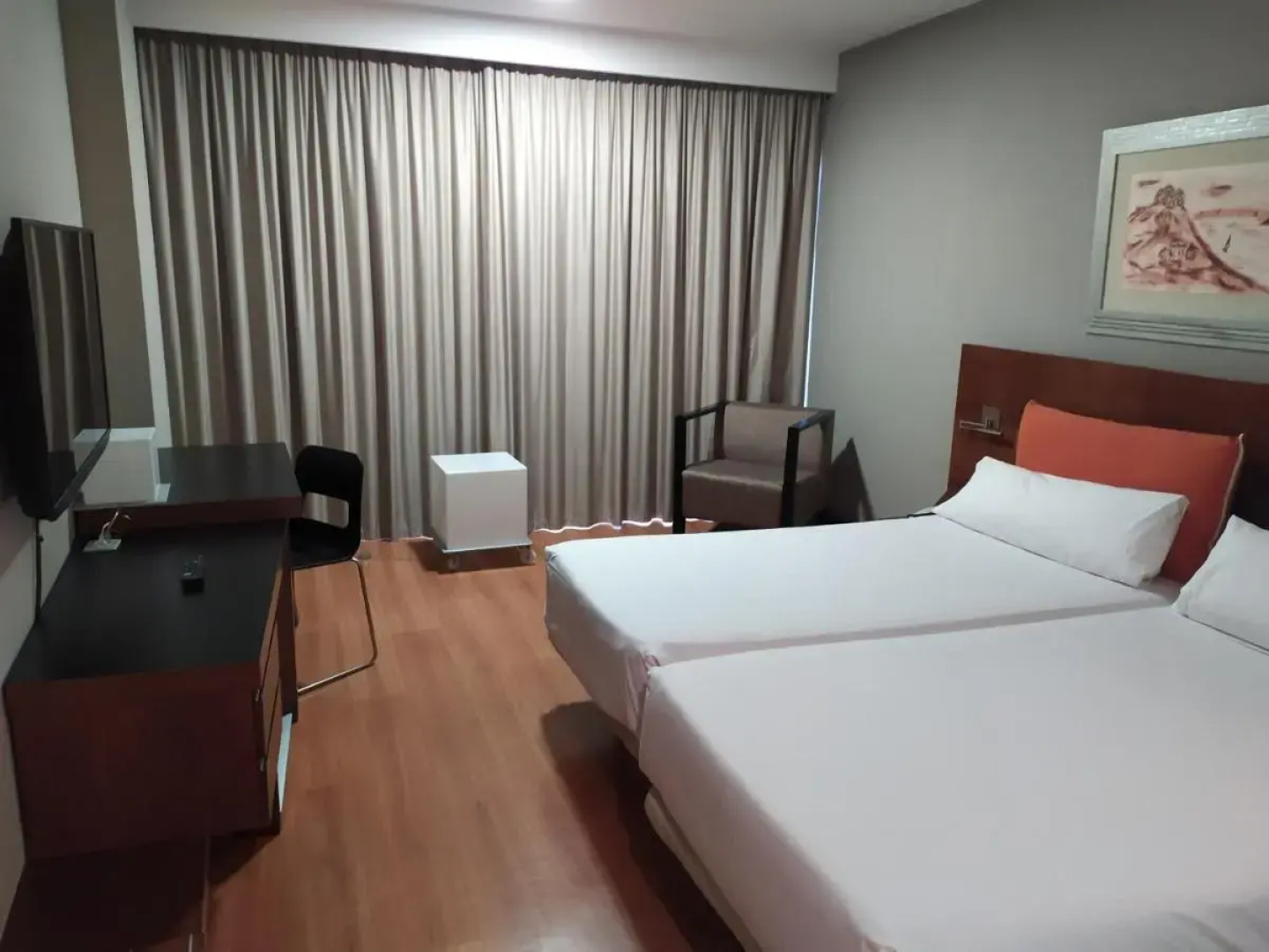 Отель Eurohotel Barcelona Gran Via Fira