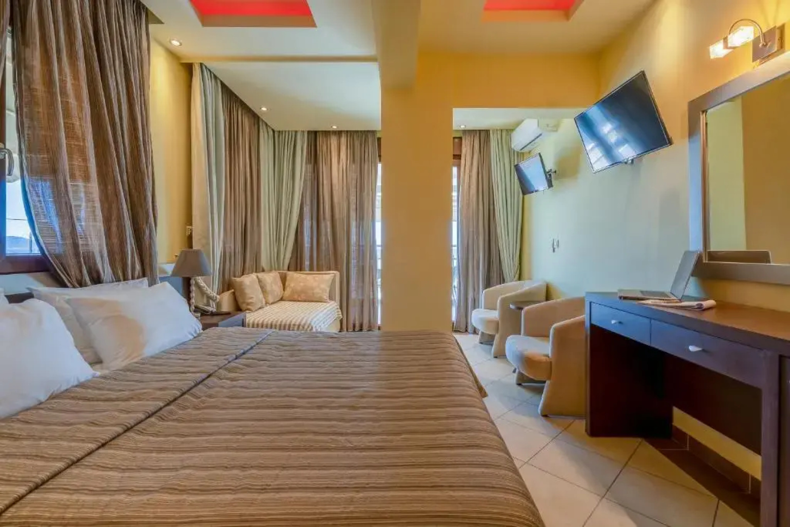 Meliton Inn Hotel & Suites