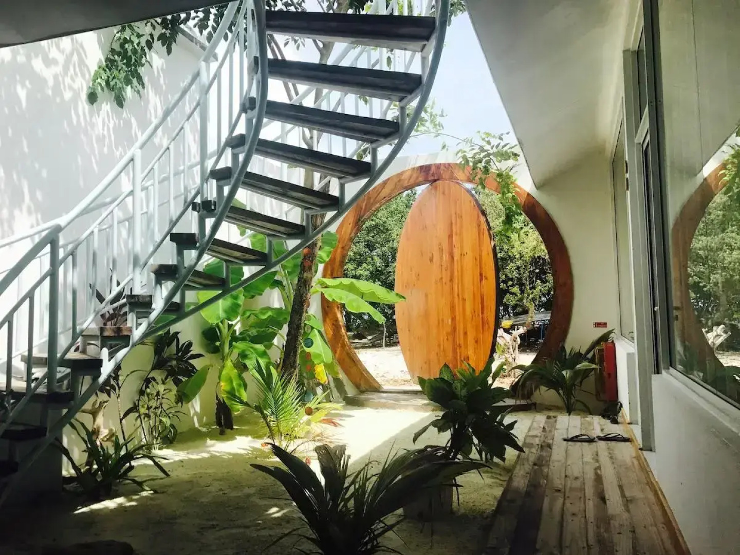 Гостевой дом Noovilu Suites 