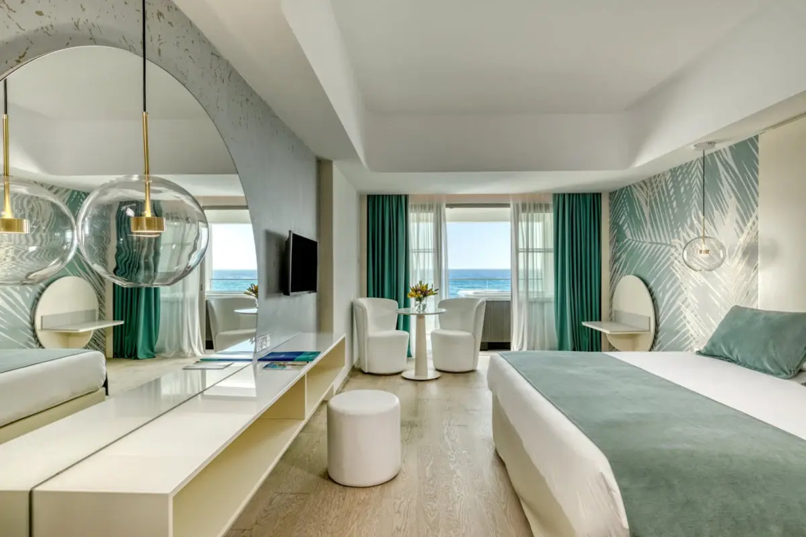 Ivi Mare - Designed for adults by Louis Hotels