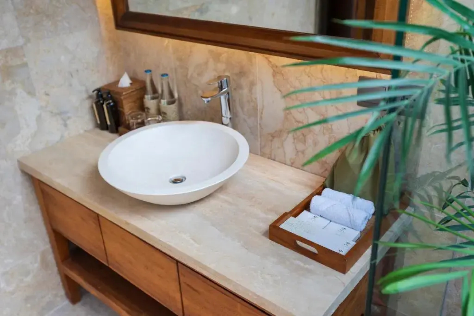 Отель Adiwana Unagi Suites