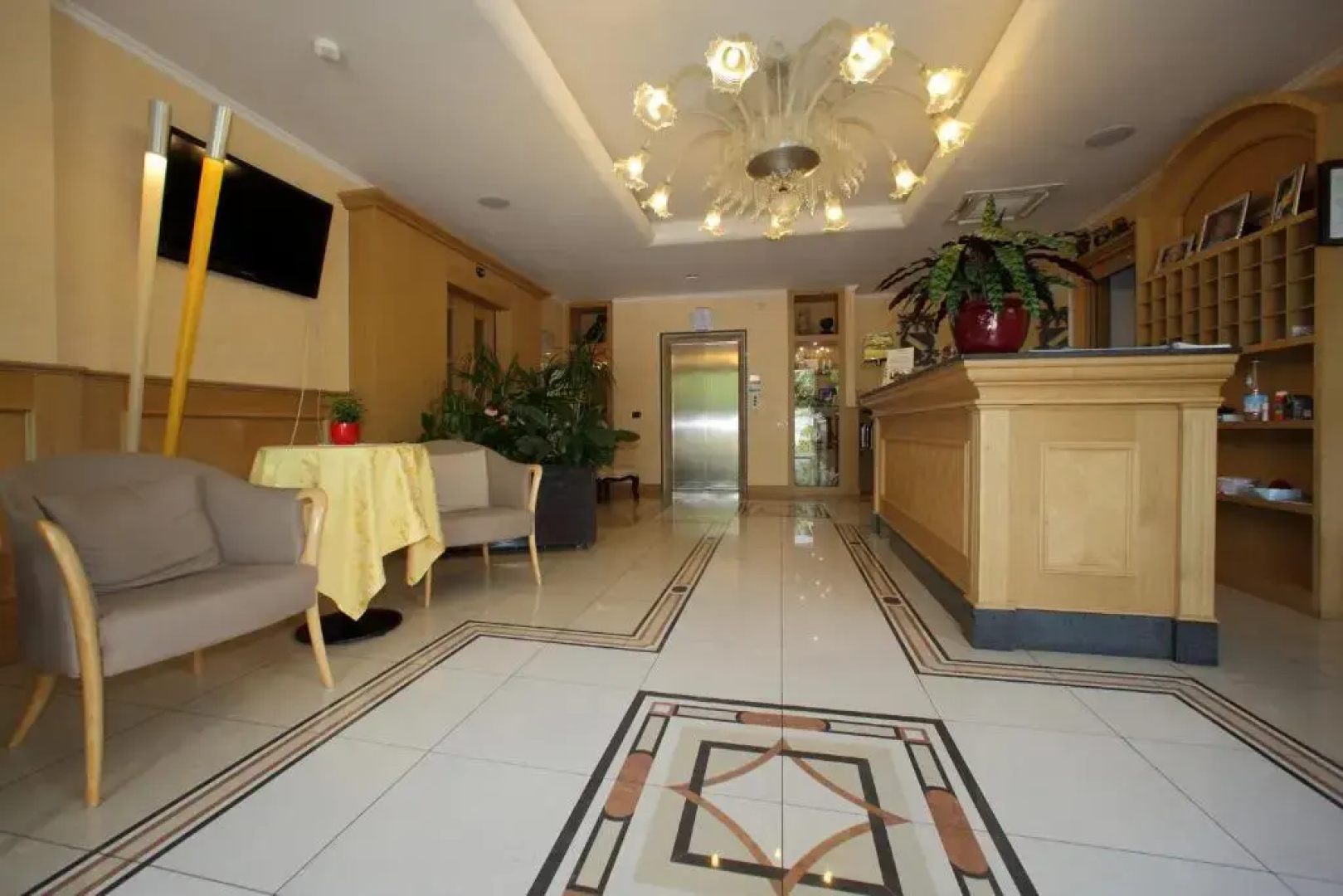 Hotel Fioroni