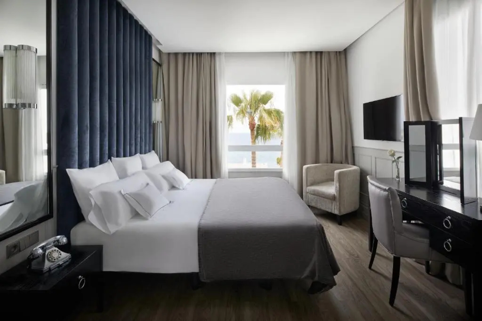 Отель MiM Ibiza & Spa - Adults Only