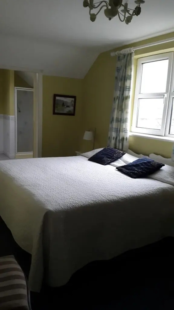 Rossmore Manor