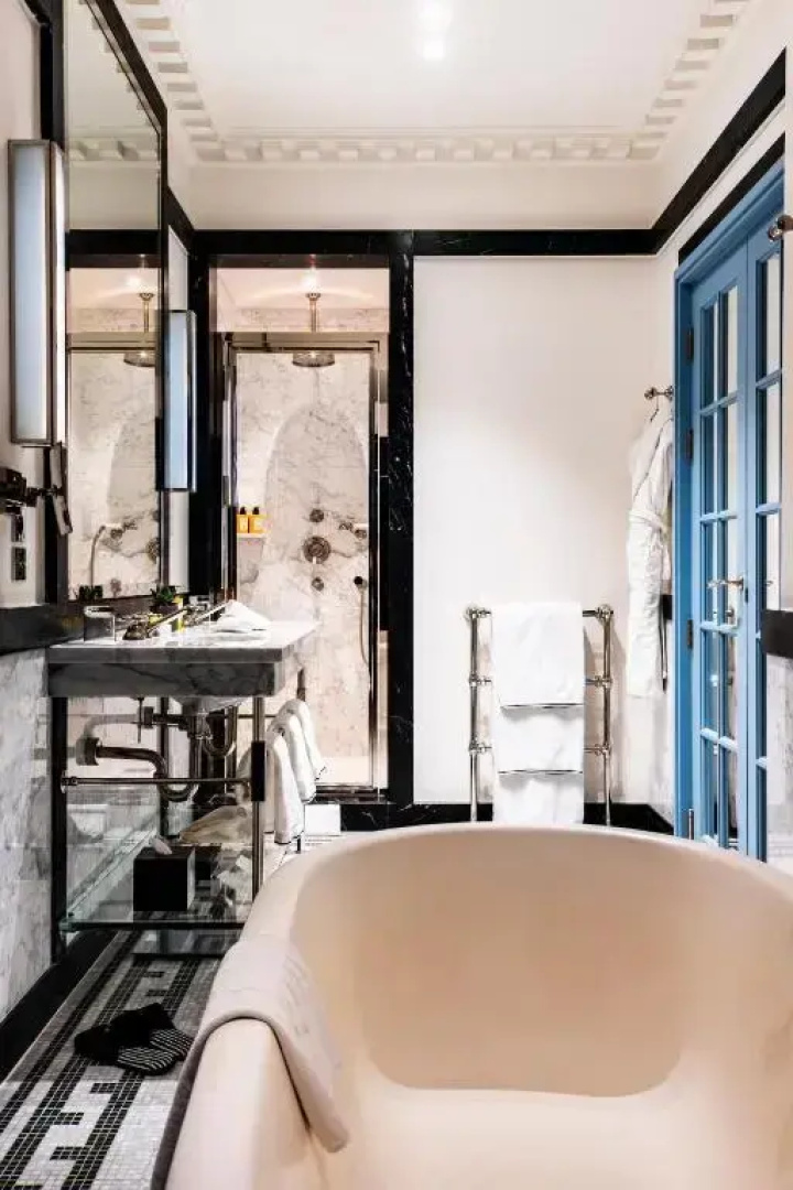 Hôtel de Berri Champs-Élysées, a Luxury Collection Hotel