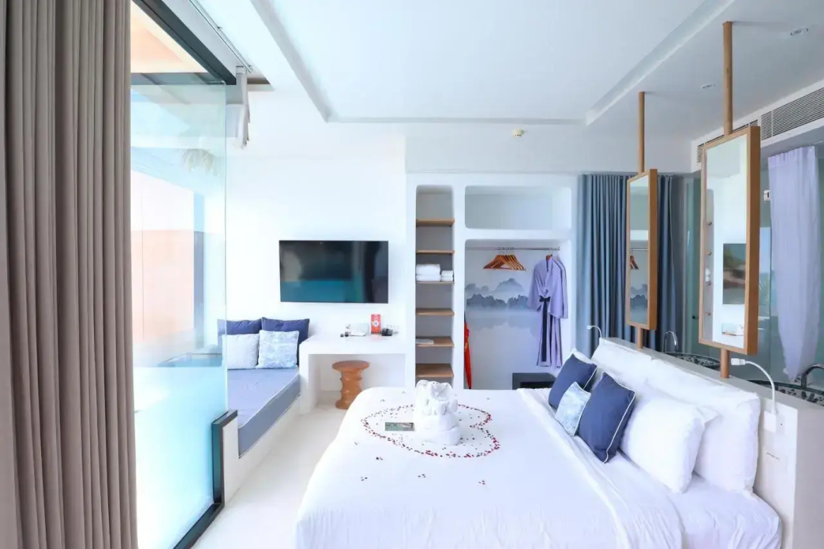 Курортный отель Bandara Pool Villas, Phuket