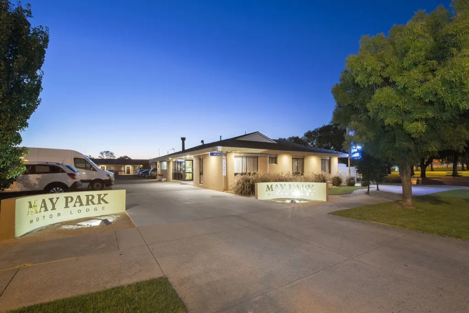 Comfort Inn May Park