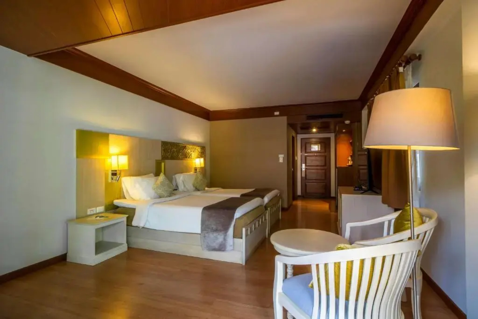 Отель Best Western Premier Bangtao Beach Resort and Spa