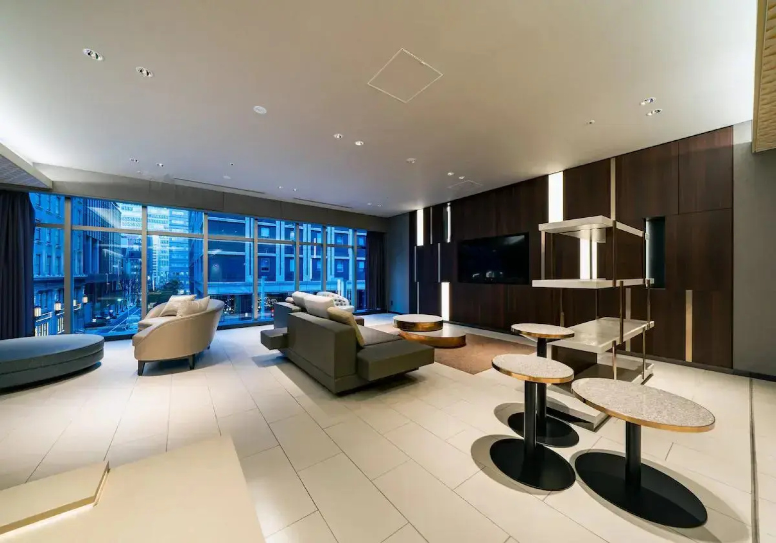 Отель Daiwa Roynet Hotel Tokyo Kyobashi PREMIER