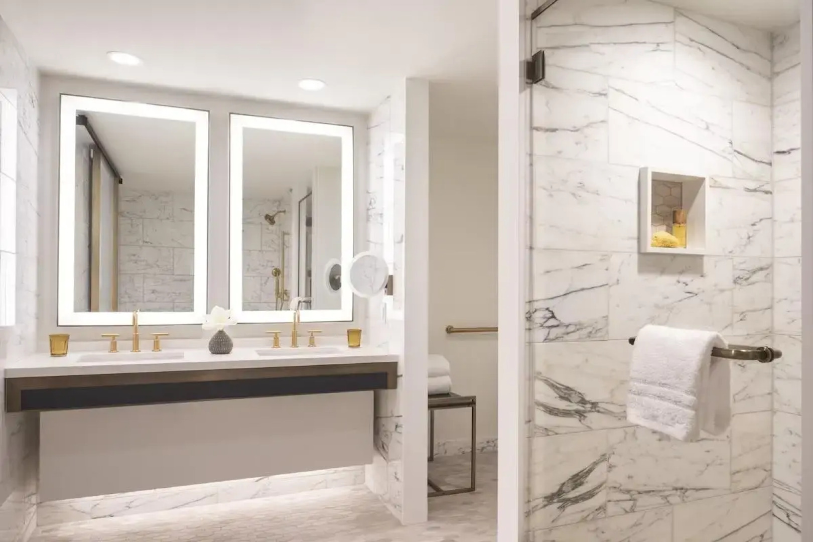 Отель Four Seasons Houston