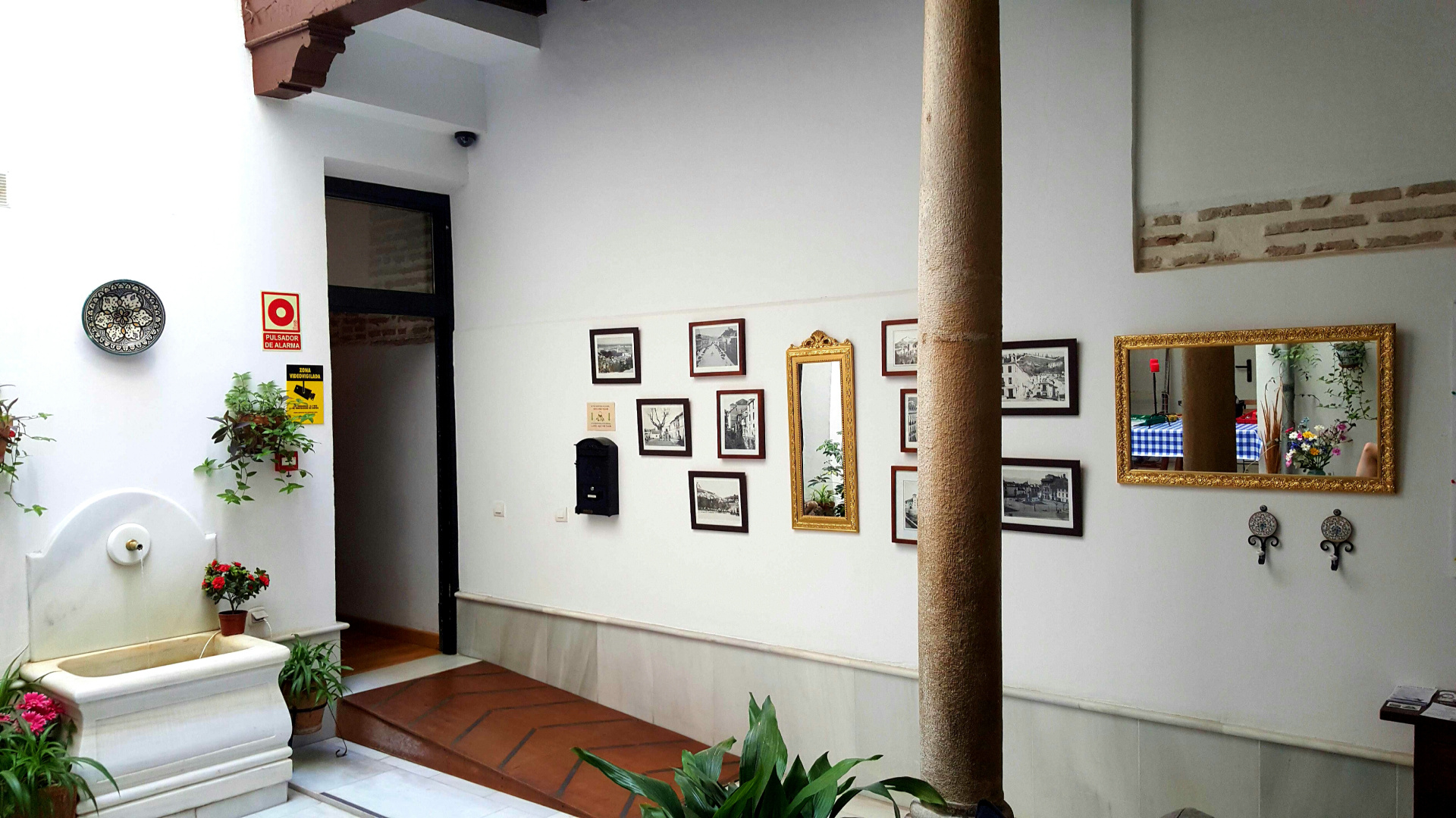 El Granado Hostel