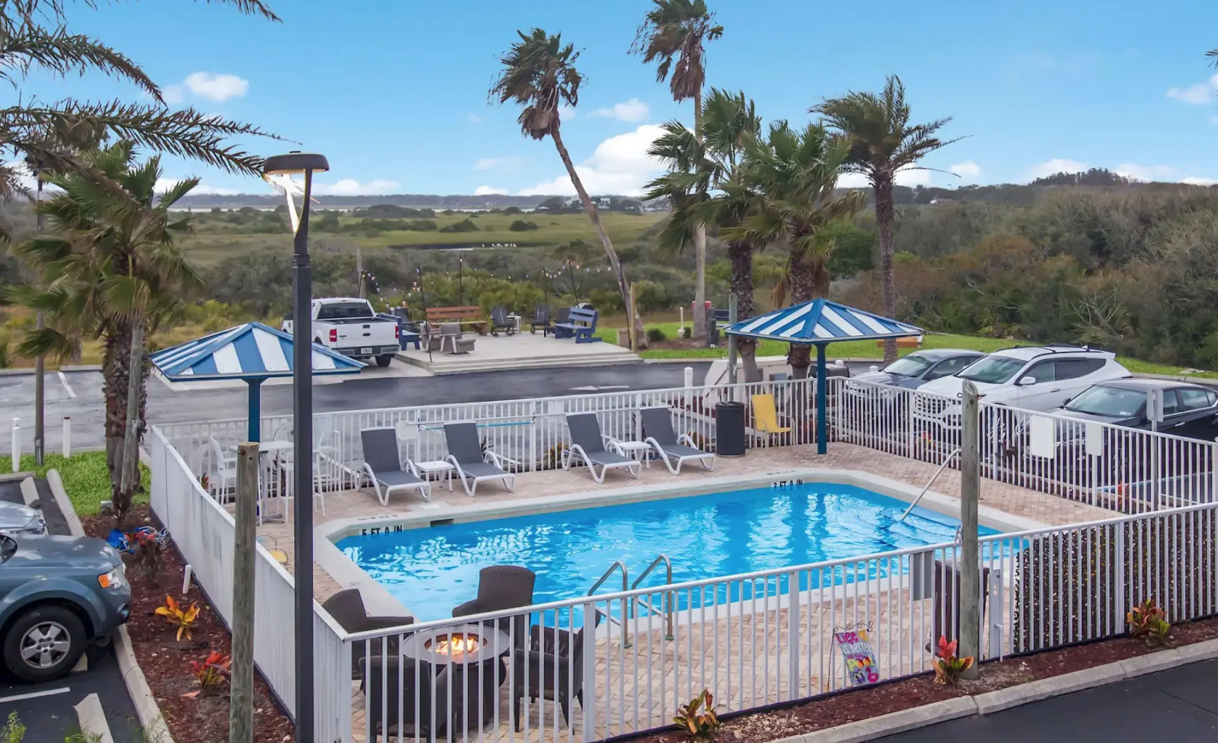 Ocean Sands Beach Boutique Inn - 1 Acre Private Beach