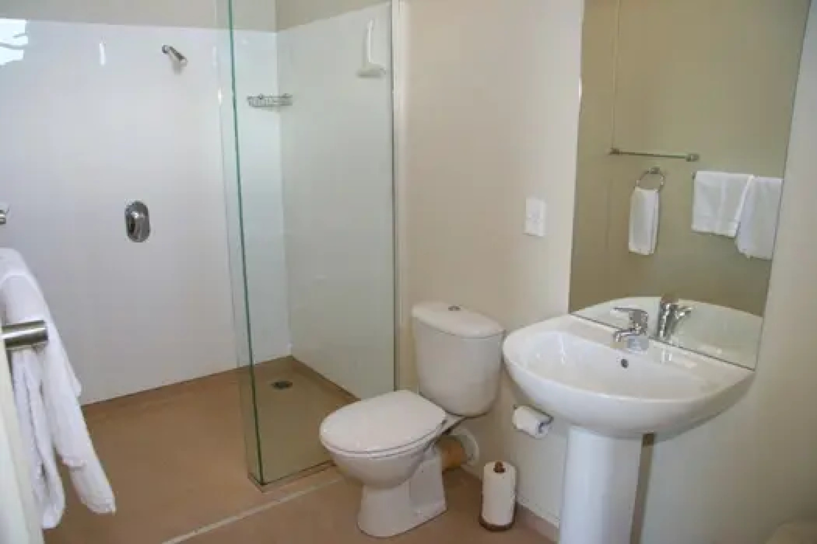 Takapuna Beach Holiday Park