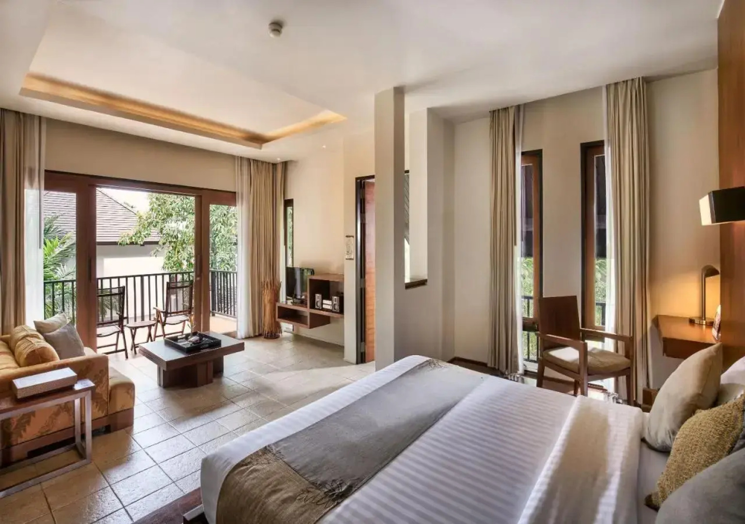 Sea Sand Sun Resort and Villas