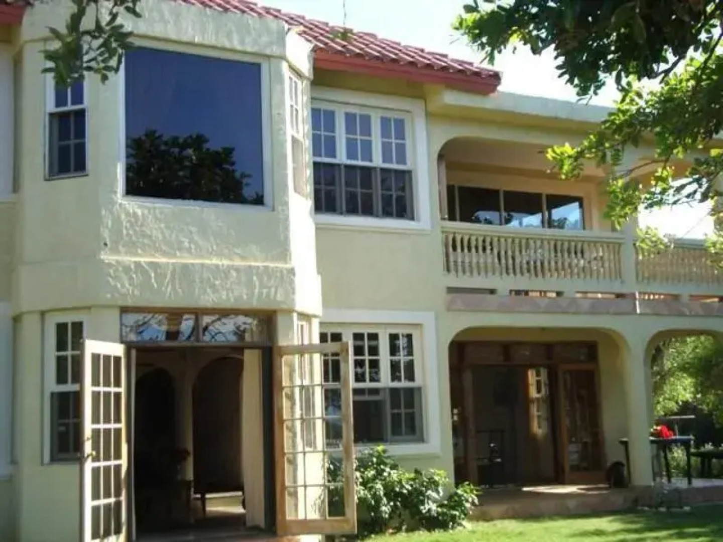 Paradise Majestic Beachfront