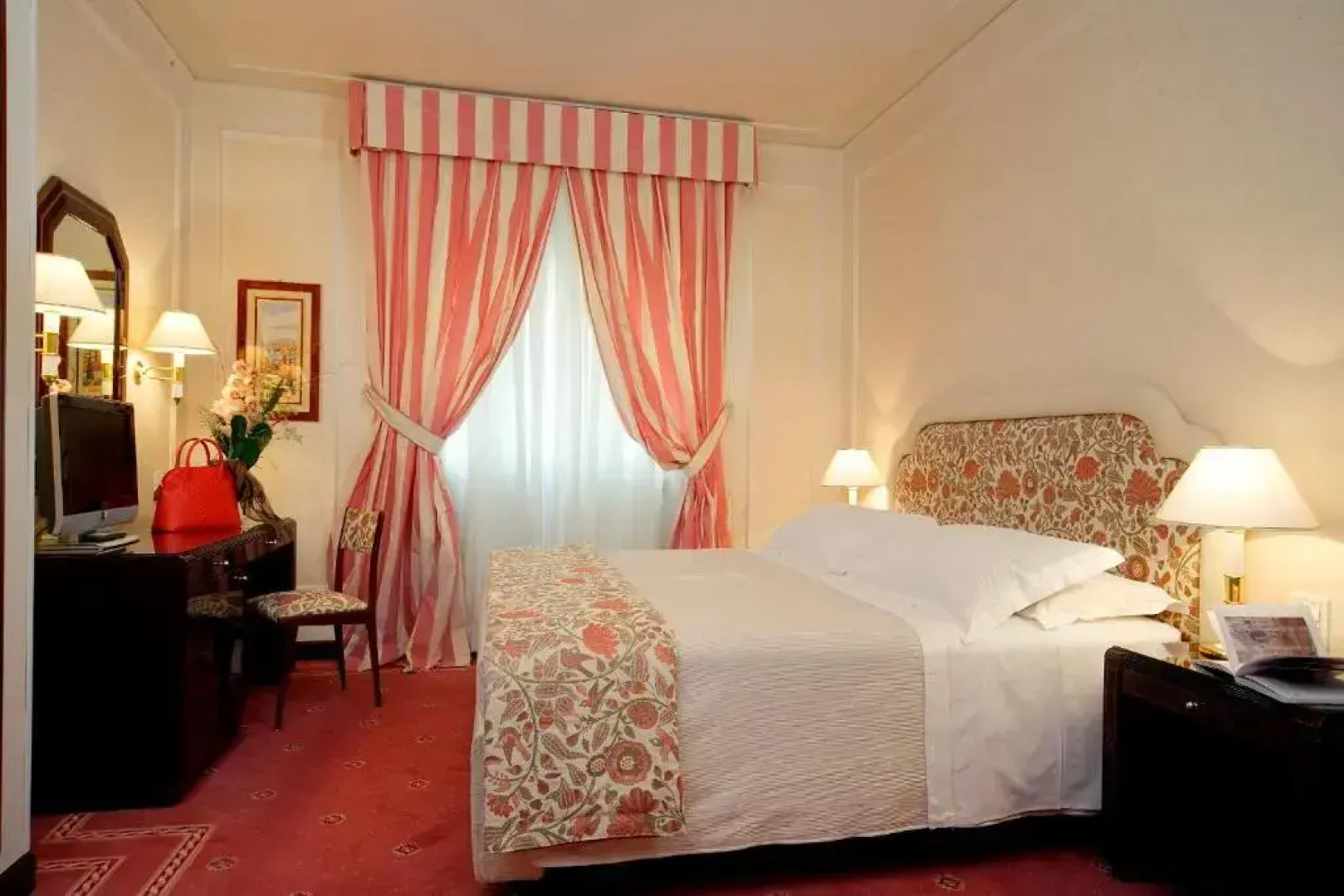 Hotel De La Ville