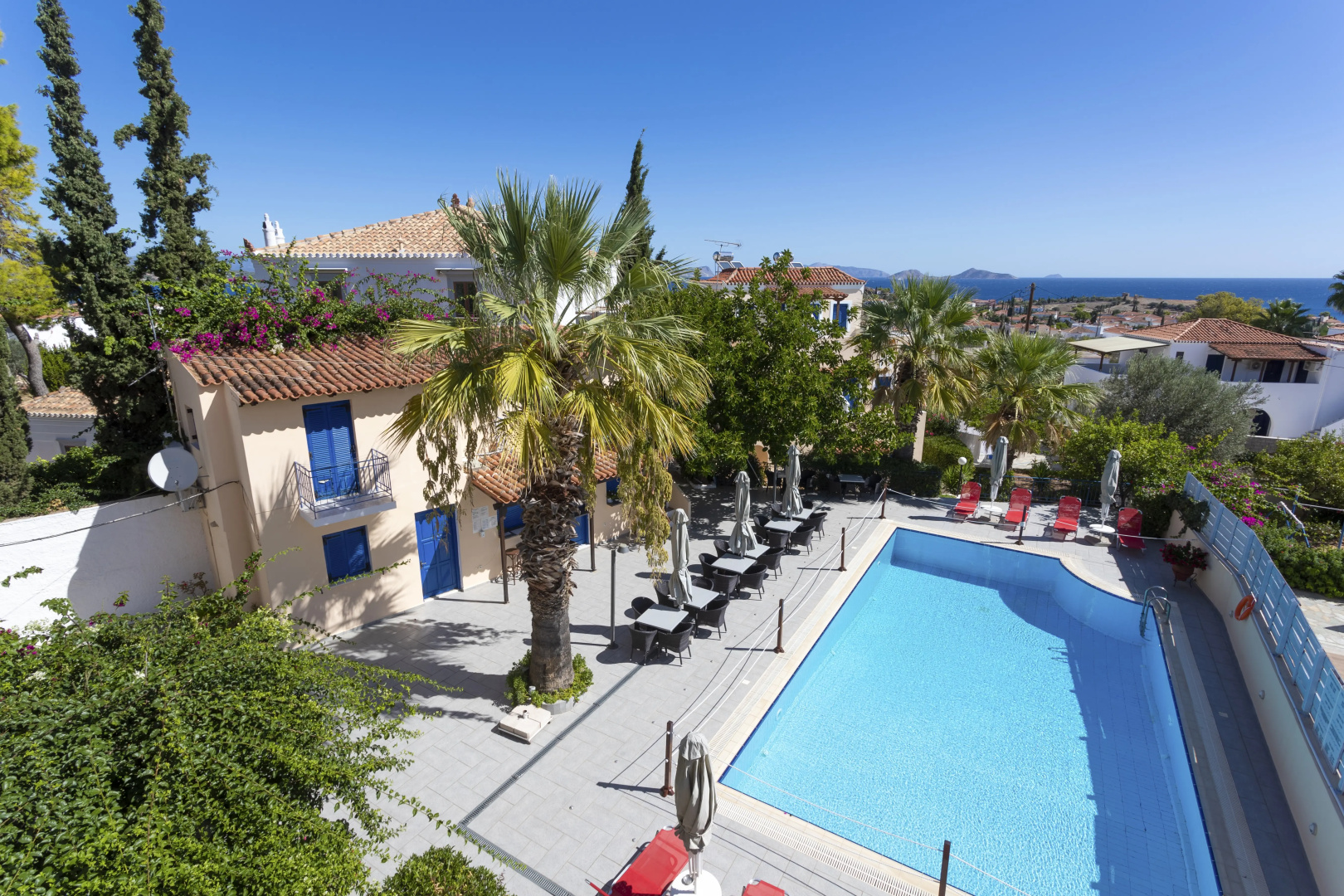 Vanas Apartments