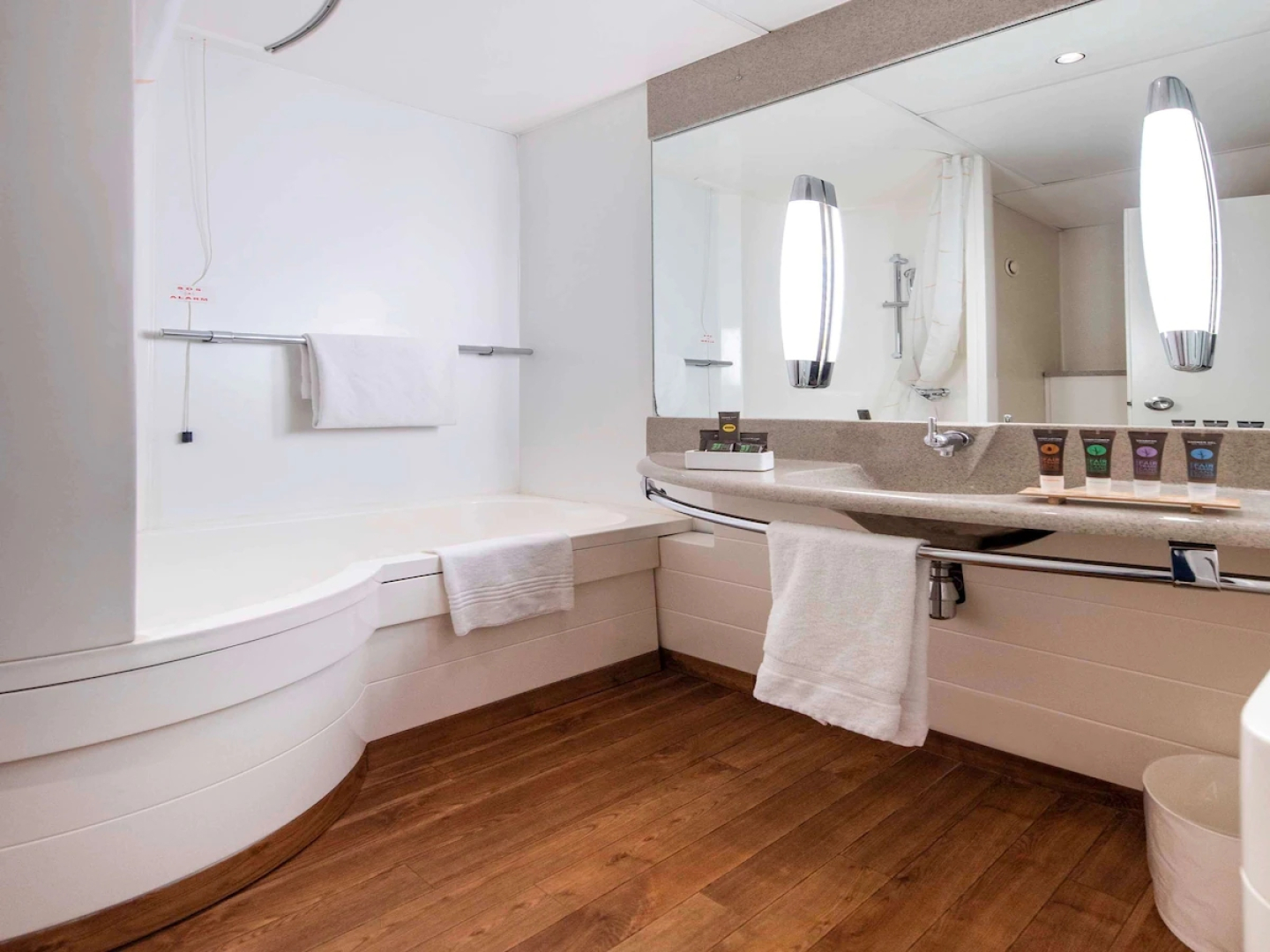 Отель Novotel Torino Corso Giulio Cesare