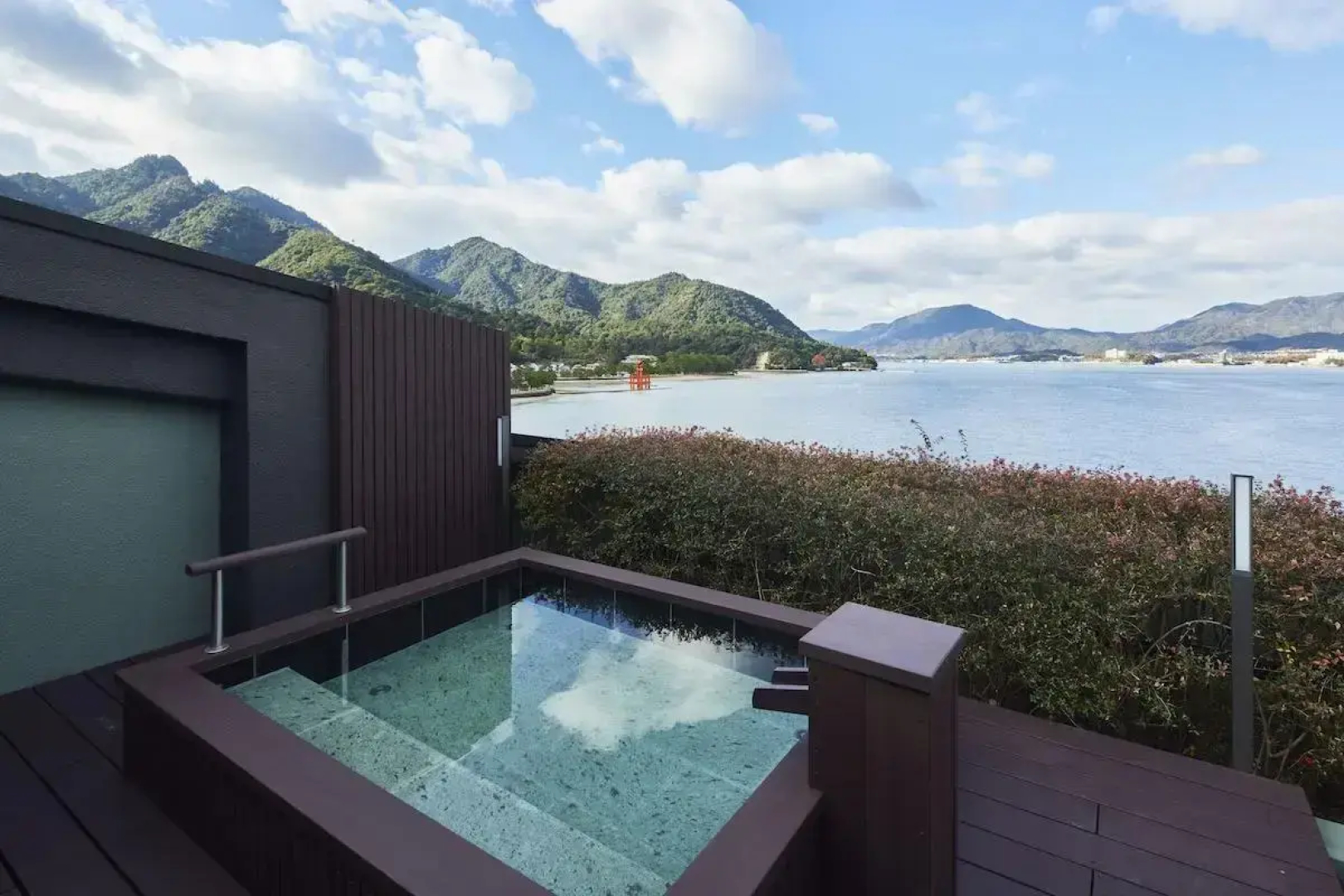 Гостевой дом Itsukushima Iroha