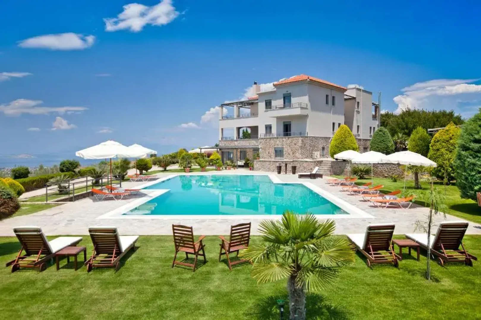 Marini Luxury Apartments and Suites