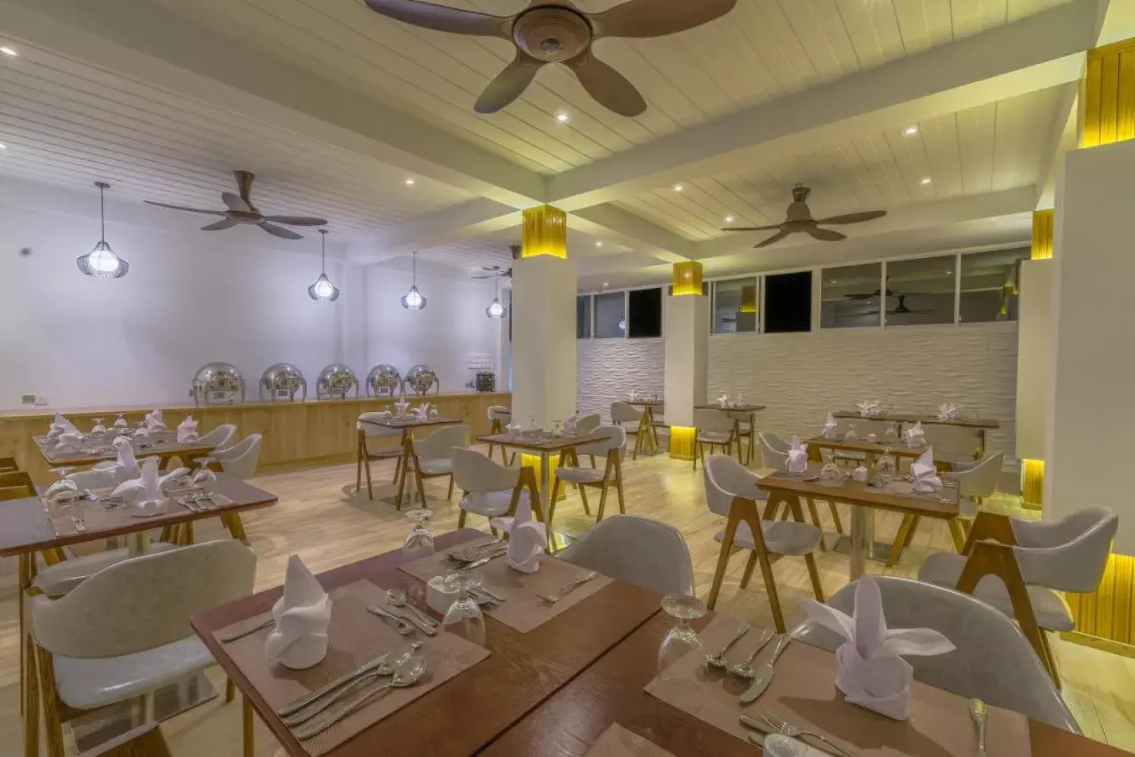 Отель Dhiguveli Maldives