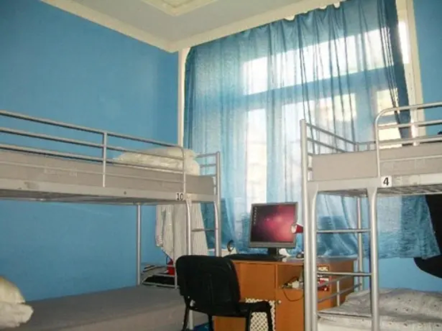 7 Sky Hostel